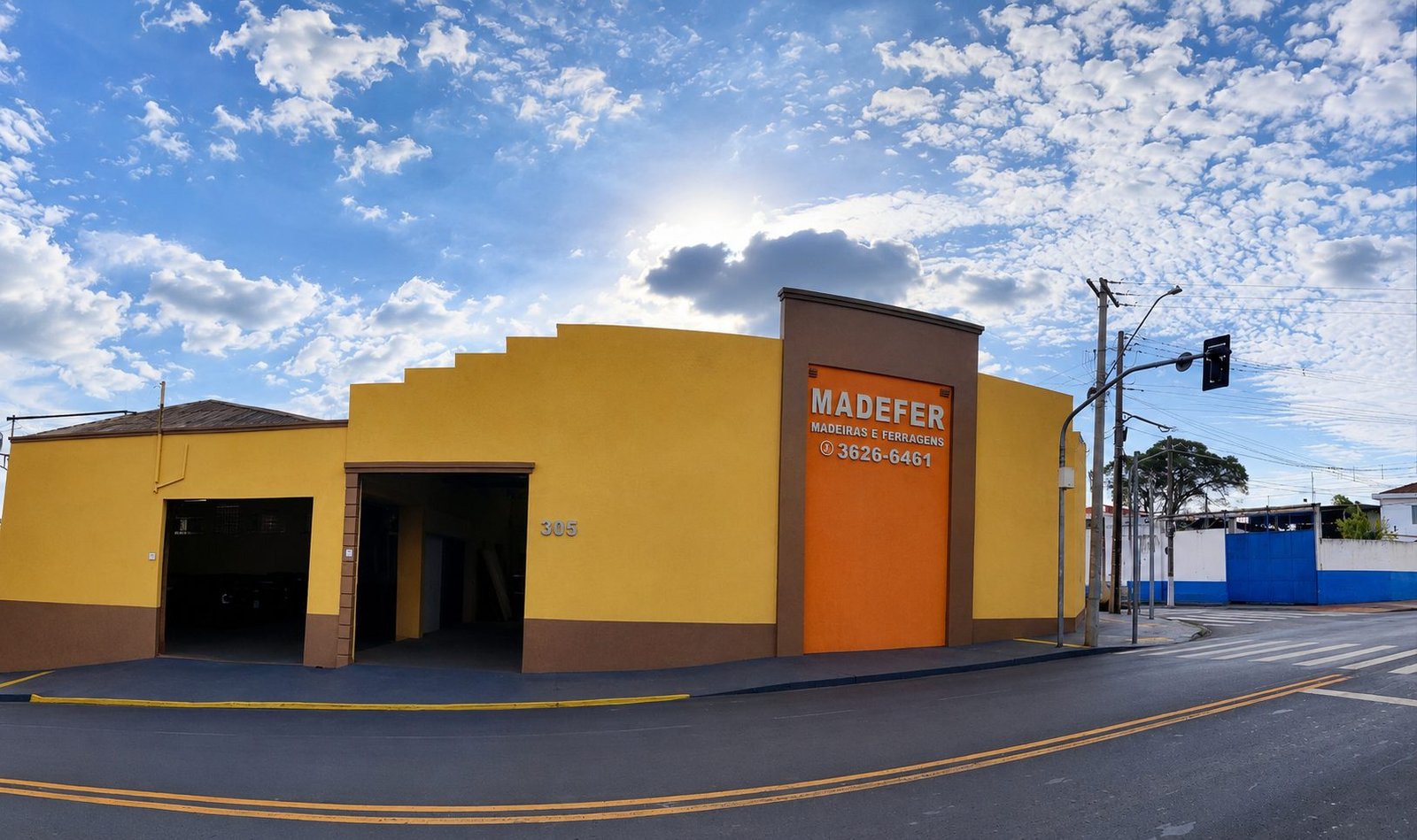 Fachada da Madefer, Av. Brasil 305, Vila Carvalho, Ribeirão Preto